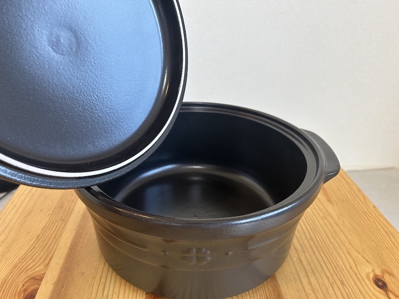 セラポット深い鍋の蓋を開けると